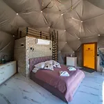 Peak Glamp & Jacuzzi Zakopane