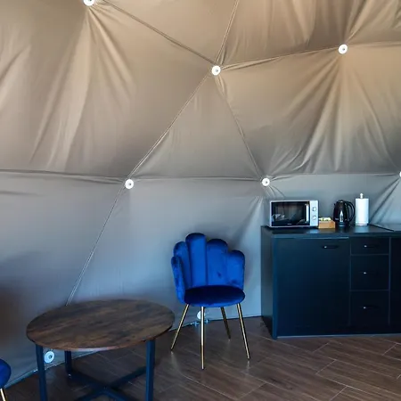 Peak Glamp & Jacuzzi *