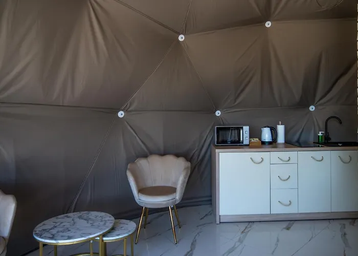 Peak Glamp & Jacuzzi