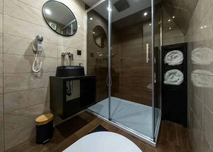 Peak Glamp & Jacuzzi Luxury tent *