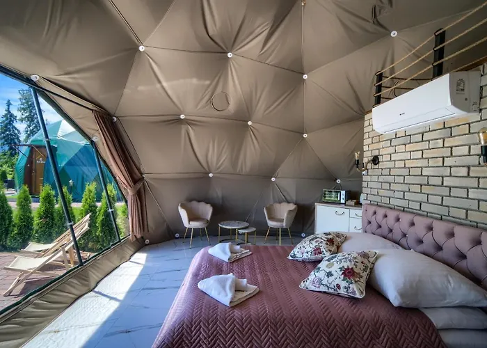 Peak Glamp & Jacuzzi *