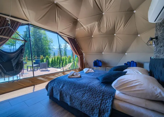 Peak Glamp & Jacuzzi Luxury tent Zakopane