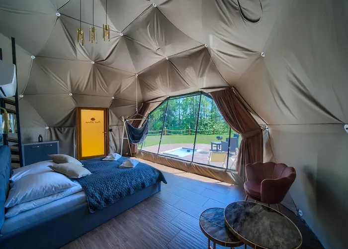 Luxury tent Peak Glamp & Jacuzzi