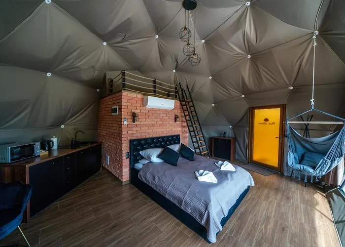 Luxury tent Peak Glamp & Jacuzzi