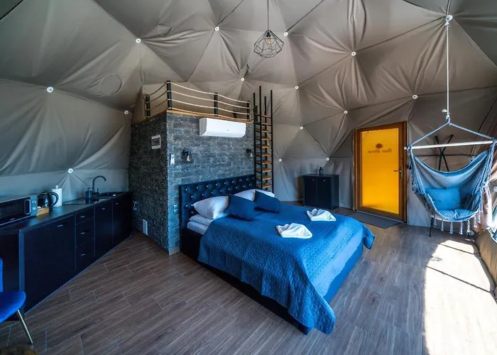 Peak Glamp & Jacuzzi