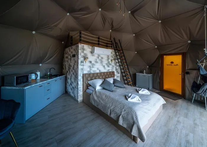 Luxury tent Peak Glamp & Jacuzzi Zakopane