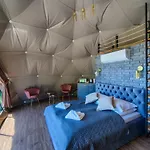 Peak Glamp & Jacuzzi *