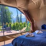 Campismo de Luxo Peak Glamp & Jacuzzi Zakopane