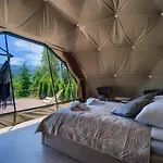 Campismo de Luxo Peak Glamp & Jacuzzi *