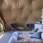 Campismo de Luxo Peak Glamp & Jacuzzi *