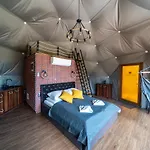 Peak Glamp & Jacuzzi * Zakopane