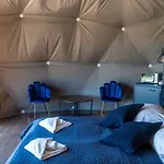 Peak Glamp & Jacuzzi Zakopane