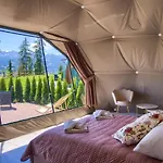 Peak Glamp & Jacuzzi Zakopane