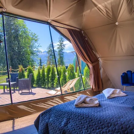 אוהל מפואר Peak Glamp & Jacuzzi זקופאנה