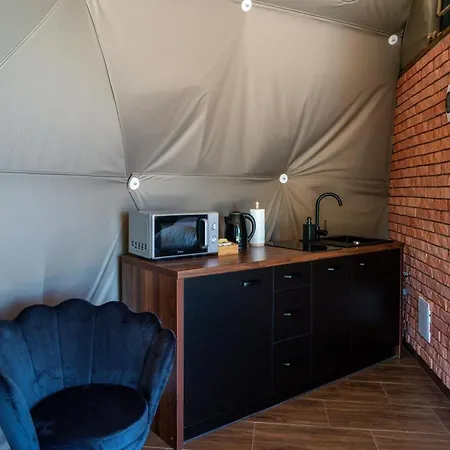 Peak Glamp & Jacuzzi אוהל מפואר זקופאנה