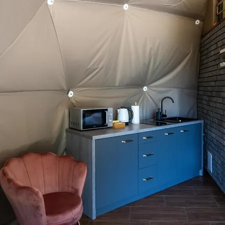 Peak Glamp & Jacuzzi Luxury tent Zakopane