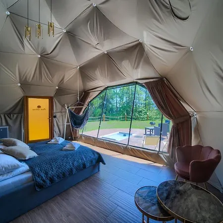 Luxury tent Peak Glamp & Jacuzzi