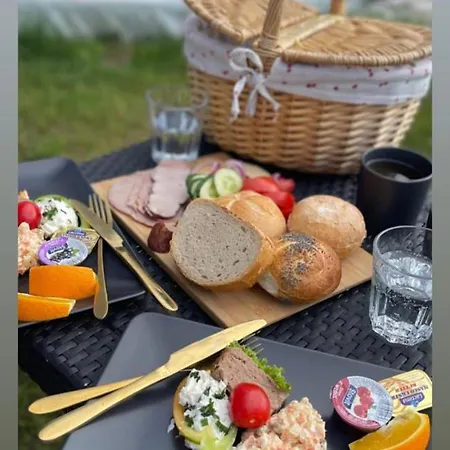 Peak Glamp & Jacuzzi *