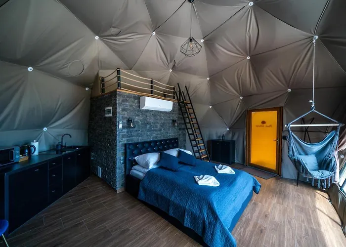 Peak Glamp & Jacuzzi *