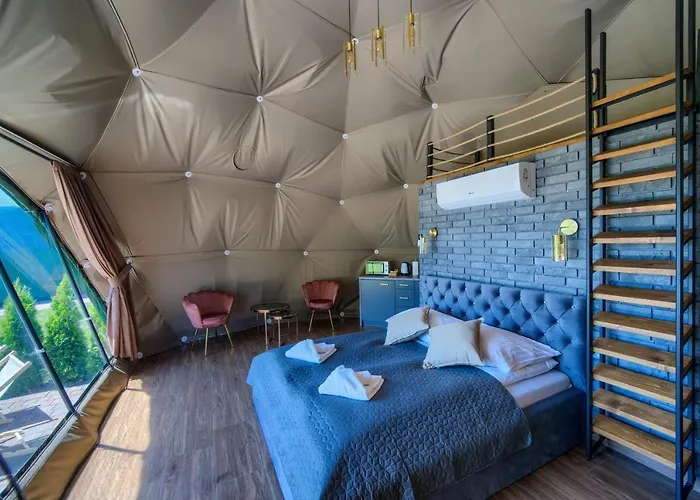 Peak Glamp & Jacuzzi *