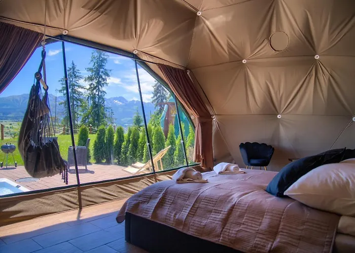 Luksusowy namiot Peak Glamp & Jacuzzi