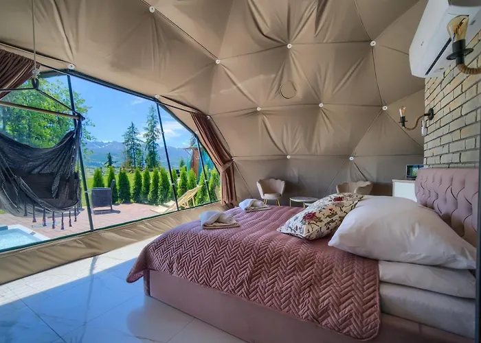 Luksusowy namiot Peak Glamp & Jacuzzi Zakopane