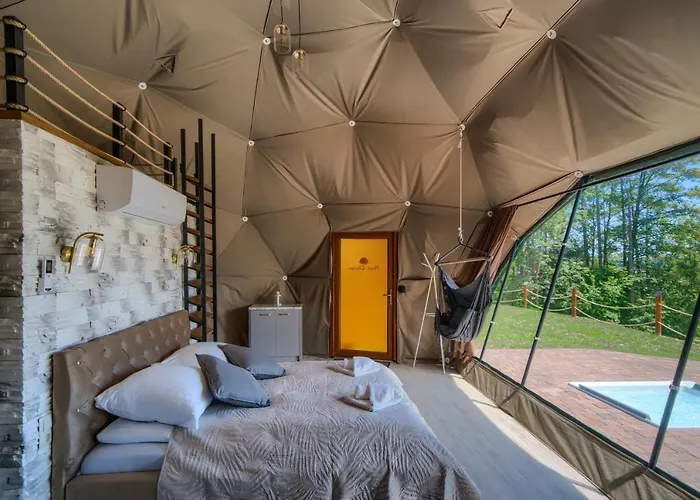 Peak Glamp & Jacuzzi