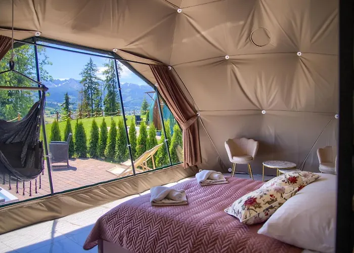 Peak Glamp & Jacuzzi Zakopane
